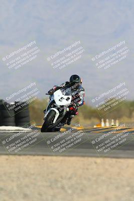 media/Oct-20-2024-CVMA (Sun) [[d4a3dff211]]/Race 9-Formulw LW Twins SHOOTOUT/